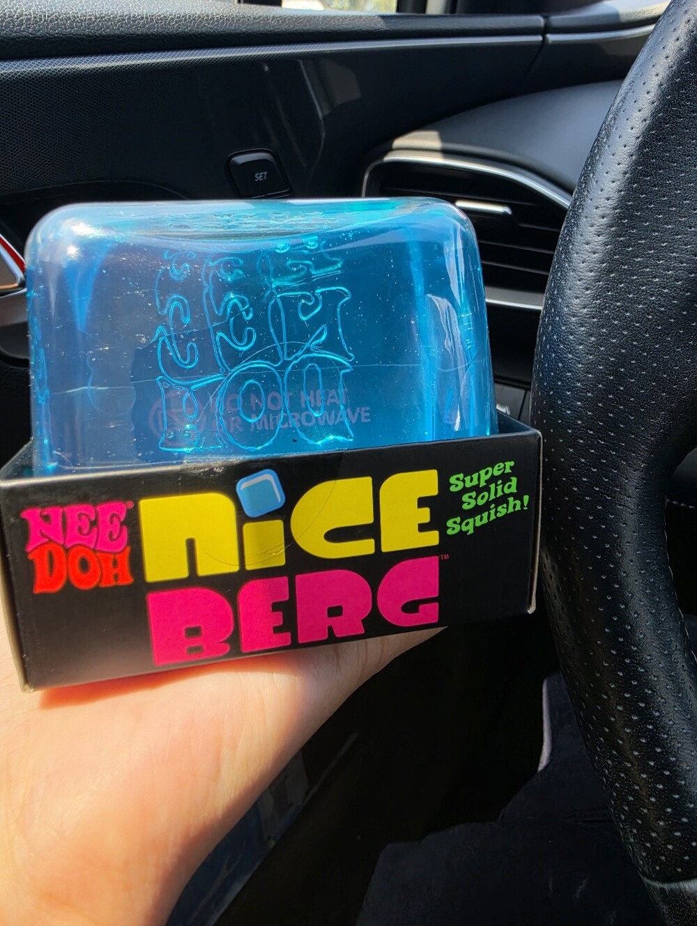 NeeDoh Nice Berg Giant Sensory Cube NWT Blue Ice Squish Toy